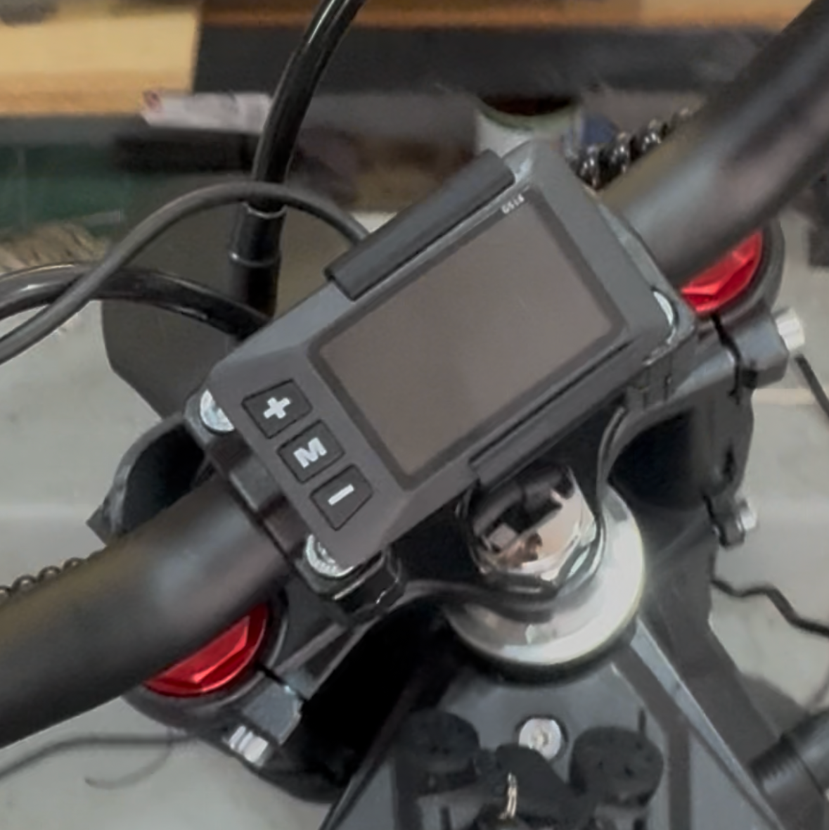 Yozma Mid-Bar Display Mount